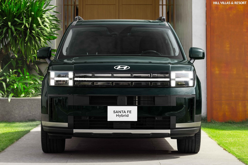Hyundai Santa Fe ra mắt bản Hybrid giá 1,369 tỷ đồng, 'đấu' xe Trung Quốc Lynk & Co 08