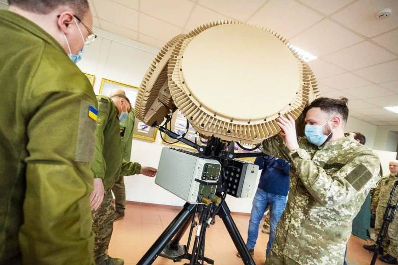Binh si Ukraine duoc huan luyen su dung radar.jpg