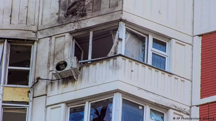 Mot Tòa án nha o Moscow bi hu hai.jpg