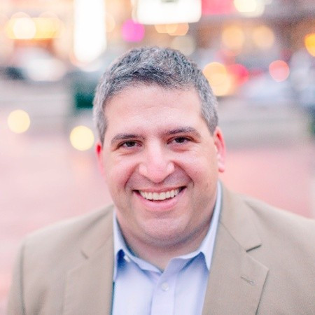 Ông Abraham Denmark.jpg