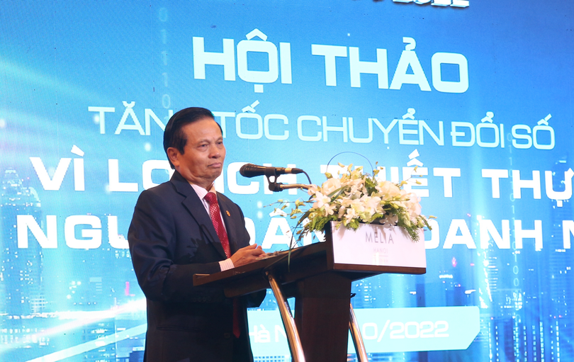 TS. Lê Doãn Hợp - Chủ tịch Danh dự VDCA, nguyên Bộ trưởng Bộ Thông tin và Truyền thông. TS. Lê Doãn Hợp - Chủ tịch Danh dự VDCA, nguyên Bộ trưởng Bộ Thông tin và Truyền thông.