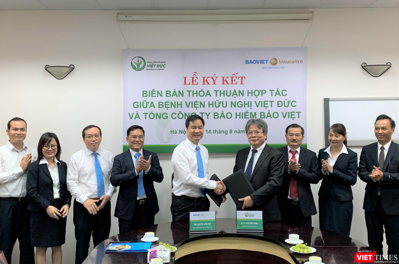 Bệnh viện Hữu nghị Việt Đức và Tổng công ty Bảo hiểm Bảo Việt ký kết biên bản hợp tác
