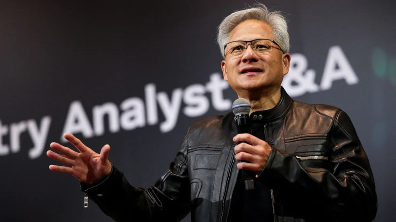 Jensen Huang, đồng sáng lập kiêm CEO của Nvidia Corp., phát biểu trong buổi họp báo vào ngày 21 tháng 5 năm 2025.
