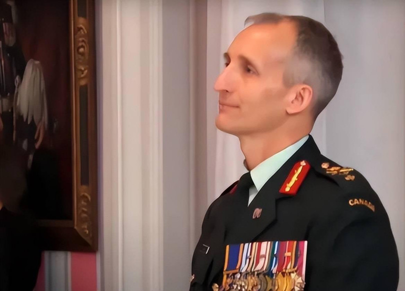 Ngoài Trung tướng Canada Trevor Cadieu liệu còn những con "cá lớn" khác. Ngoài Trung tướng Canada Trevor Cadieu liệu còn những con "cá lớn" khác.