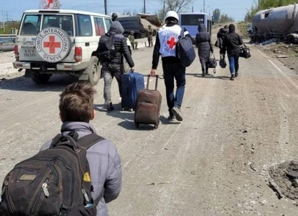 Cả Nga và Ukraine đều xác nhận dân thường đã sơ tán hết khỏi Nhà máy thép Azovstal. Cả Nga và Ukraine đều xác nhận dân thường đã sơ tán hết khỏi Nhà máy thép Azovstal.