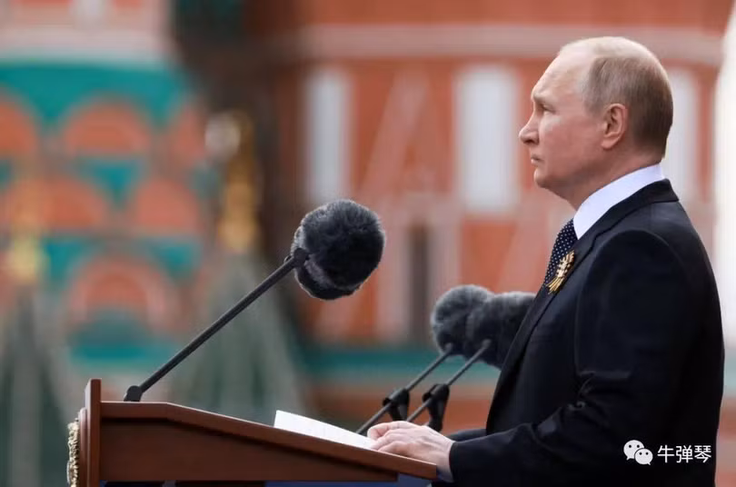 Tổng thống Putin phát biểu với những lời lẽ cứng rắn. Tổng thống Putin phát biểu với những lời lẽ cứng rắn.