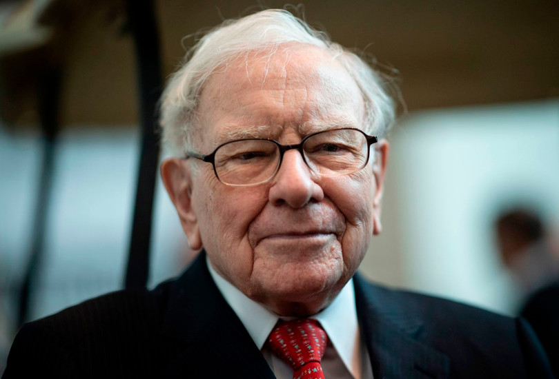Tỷ phú Warren Buffett, CEO của Berkshire Hathaway, công ty hàng đầu thế giới về doanh thu. Ảnh: CNBC