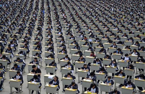 Kỳ thi Gaokao khắc nghiệt ở Trung Quốc. Ảnh: Quora
