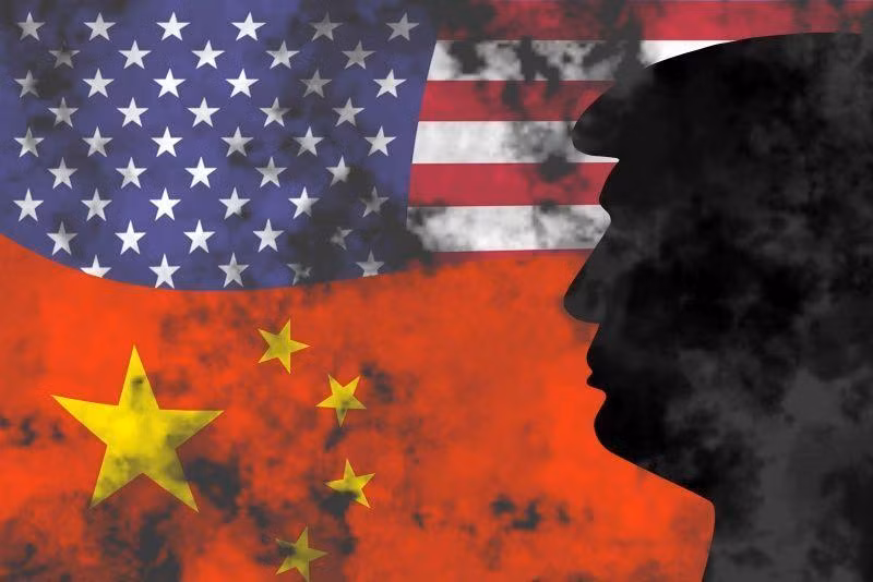 Tổng thống Trump sử dụng những ngày còn lại trong Nhà Trắng để tung đoàn trừng phạt quân đội Trung Quốc (Ảnh: AP).