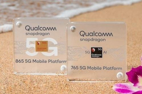 Chip Qualcomm Snapdragon 765 tích hợp modem 5G được trang bị trên các dòng smartphone 5G tầm trung, trong đó có Oppo Reno5 5G. Ảnh: Anand Tech.