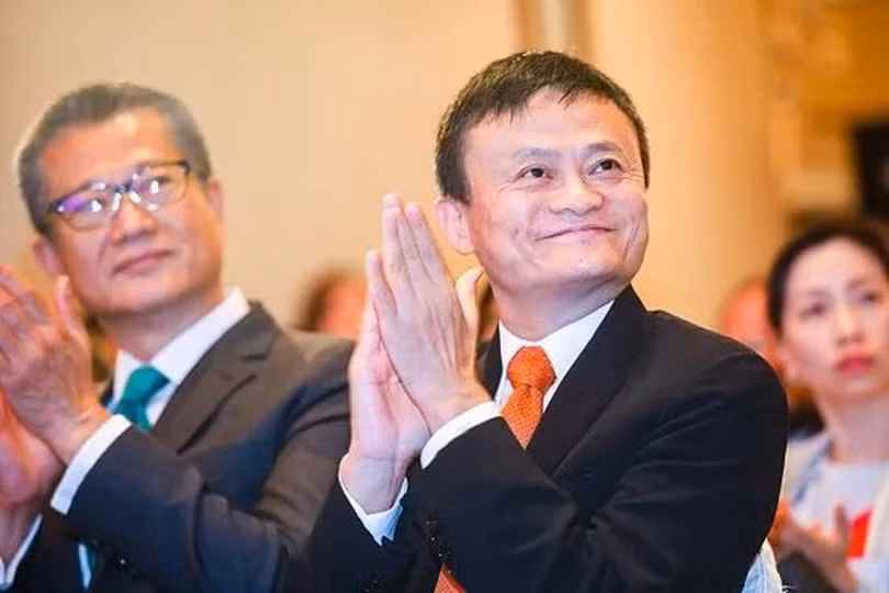 Jack Ma va Joe Tsai.jpg