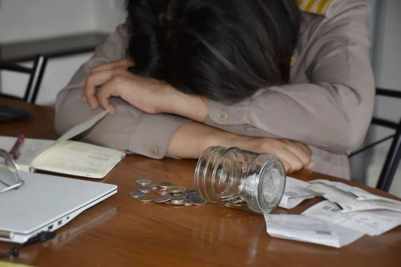 Vay online để đầu tư khiến Phí Hà tiền mất tật mang (Hình ảnh chỉ mang tính minh họa). Nguồn: QQ Vay online để đầu tư khiến Phí Hà tiền mất tật mang (Hình ảnh chỉ mang tính minh họa). Nguồn: QQ