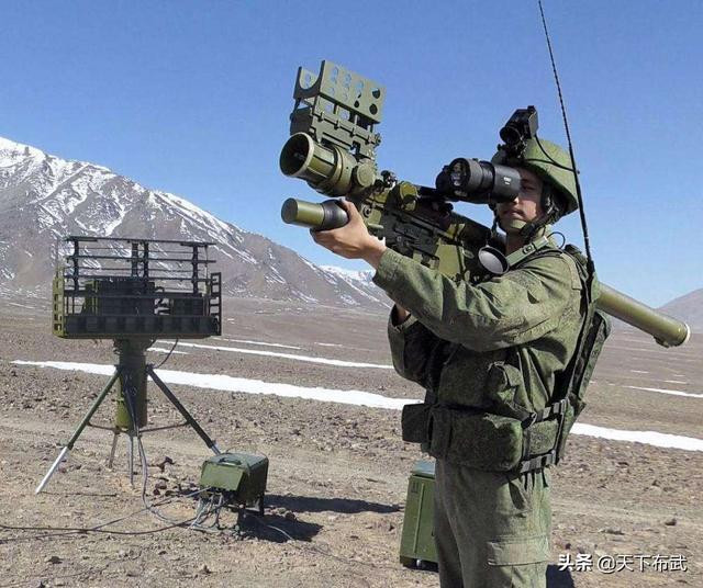 Thêm 800 bộ tên lửa phòng không vác vai Stinger được viện trợ cho Ukraine. Thêm 800 bộ tên lửa phòng không vác vai Stinger được viện trợ cho Ukraine.