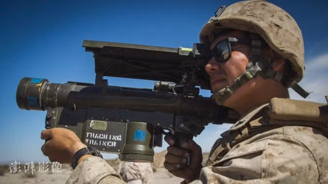 Tên lửa phòng không vác vai Singer là mặt hàng được ưu tiên cùng tên chống tăng Javelin (Ảnh: Thepaper). Tên lửa phòng không vác vai Singer là mặt hàng được ưu tiên cùng tên chống tăng Javelin (Ảnh: Thepaper).