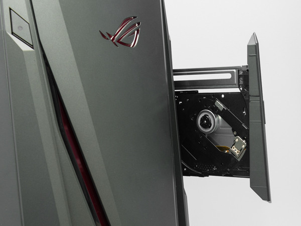 Cận cảnh PC chuyên game Asus ROG GT51 giá 60 triệu đồng ảnh 7