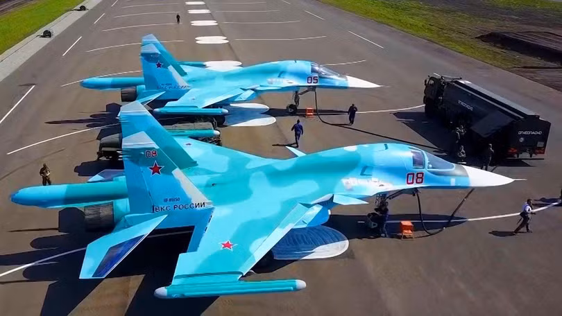 Máy bay tiêm kích bom hạng nặng Su-34 là loại máy bay Nga được tình báo Ukraine nhằm tới (Ảnh: Guancha).