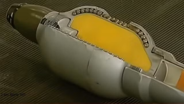 Loại đạn có chứa các viên bi, gây sát thương mạnh (Ảnh: QQ).