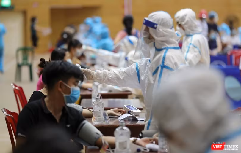 Tiêm vaccine là một biện pháp quan trọng để ngăn chặn dịch Tiêm vaccine là một biện pháp quan trọng để ngăn chặn dịch
