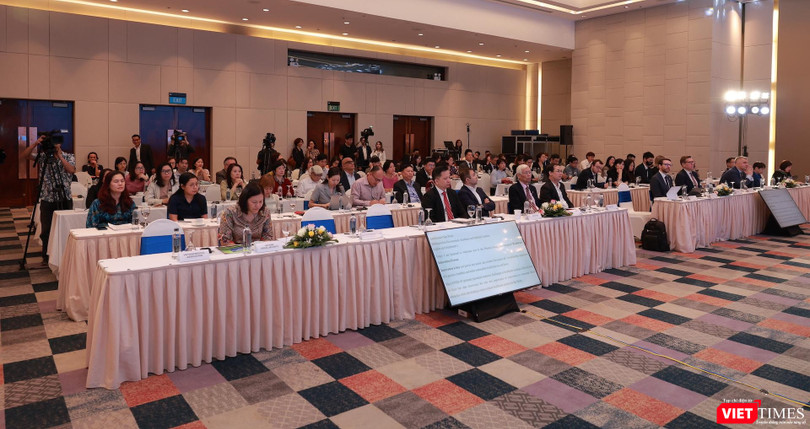 Nhiều chuyên gia trong nước và quốc tế đã tham gia Diễn đàn "Đổi mới sáng tạo trong lĩnh vực Y tế" 