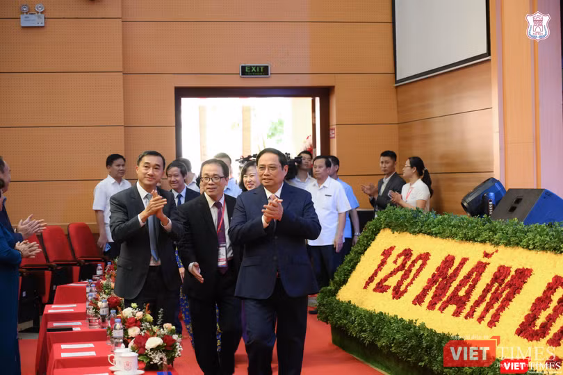 Thủ tướng Chính phủ Phạm Minh Chính dự lễ kỷ niệm 120 năm thành lập Trường Đại học Y Hà Nội