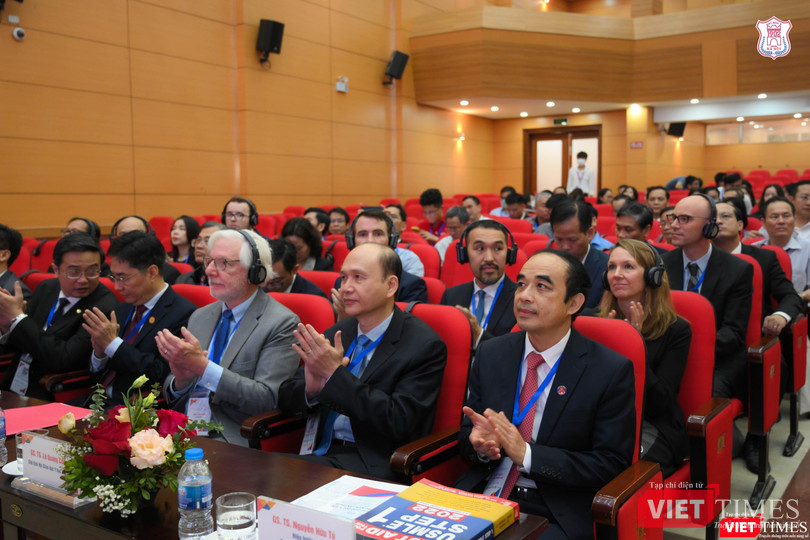 Hội nghị cũng là cơ hội để các trường chia sẻ các tiến bộ trong đào tạo, thống nhất về đổi mới chương trình đào tạo trong lĩnh vực khoa học sức khỏe Hội nghị cũng là cơ hội để các trường chia sẻ các tiến bộ trong đào tạo, thống nhất về đổi mới chương trình đào tạo trong lĩnh vực khoa học sức khỏe