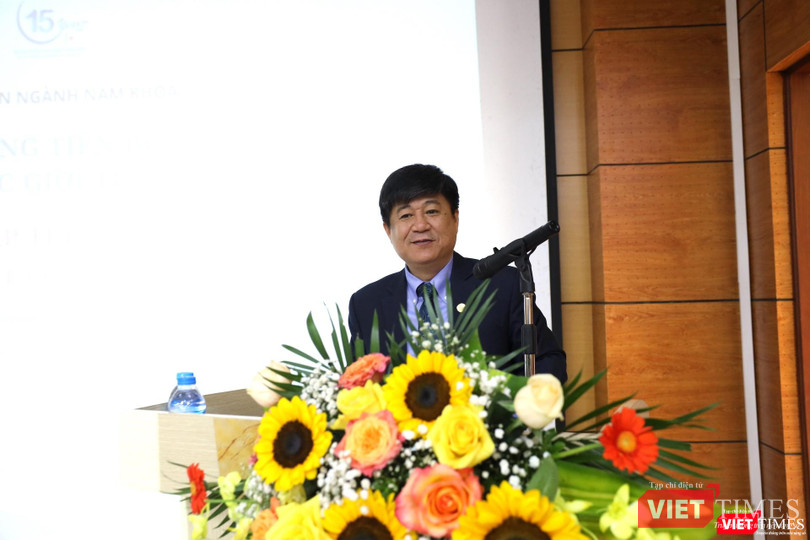 Bác sĩ Đinh Anh Tuấn - Vụ trưởng Vụ Sức khỏe Bà mẹ - Trẻ em (Bộ Y tế) - cho rằng phải xây dựng một chương trình đào tạo chuyên biệt, bài bản cho bậc đại học và sau đại học về lĩnh vực nam học Bác sĩ Đinh Anh Tuấn - Vụ trưởng Vụ Sức khỏe Bà mẹ - Trẻ em (Bộ Y tế) - cho rằng phải xây dựng một chương trình đào tạo chuyên biệt, bài bản cho bậc đại học và sau đại học về lĩnh vực nam học