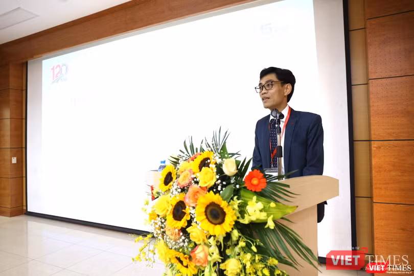 TS. Nguyễn Hoài Bắc - Trưởng khoa Nam học và Y học giới tính (BV Đại học Y Hà Nội)