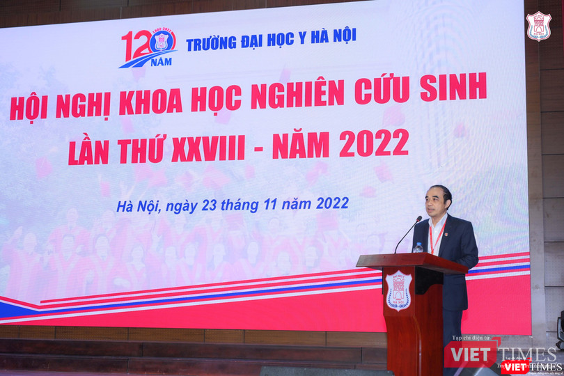 GS.TS. Nguyễn Hữu Tú - Hiệu trưởng Trường Đại học Y Hà Nội - khai mạc Hội nghị Khoa học nghiên cứu sinh GS.TS. Nguyễn Hữu Tú - Hiệu trưởng Trường Đại học Y Hà Nội - khai mạc Hội nghị Khoa học nghiên cứu sinh