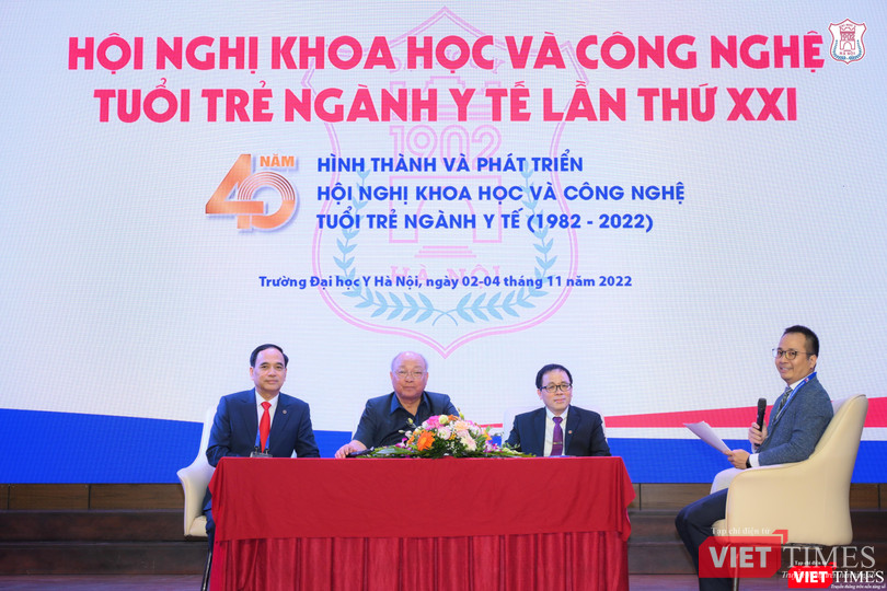 Toạ đàm với ba nhân vật gắn liền với hành trình 40 năm Hội nghị KH&CN tuổi trẻ ngành y Toạ đàm với ba nhân vật gắn liền với hành trình 40 năm Hội nghị KH&CN tuổi trẻ ngành y