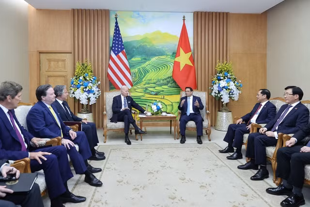 Hai nhà lãnh đạo bày tỏ vui mừng về những bước phát triển sâu rộng của quan hệ Việt Nam – Hoa Kỳ trên cả 3 bình diện song phương, khu vực và quốc tế - Ảnh: VGP/Nhật Bắc