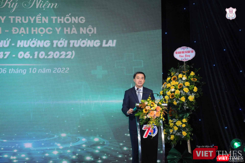 Thứ trưởng Bộ Y tế Trần Văn Thuấn ghi nhận lĩnh vực ngoại khoa đã có một quá trình phát triển lâu dài với những thành tựu đáng tự hào