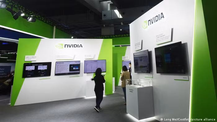 Mỹ có kế hoạch hạn chế AMD và Nvidia bán chip AI và thiết bị sản xuất chip cho Trung Quốc (Ảnh: Deutsche Welle). Mỹ có kế hoạch hạn chế AMD và Nvidia bán chip AI và thiết bị sản xuất chip cho Trung Quốc (Ảnh: Deutsche Welle).