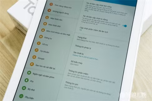 Cận cảnh máy tính bảng Samsung Galaxy A 2016 hỗ trợ S Pen