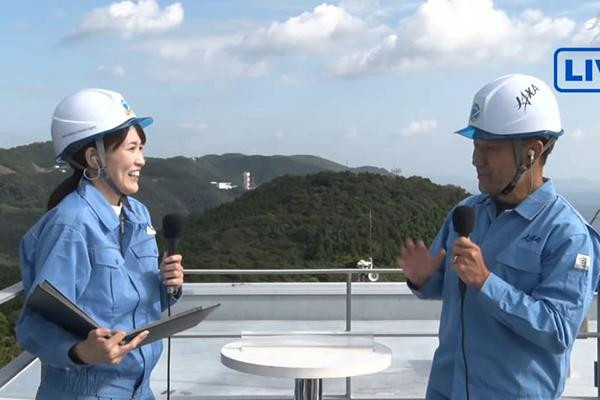 Hiện trường địa điểm phóng tên lửa Epsilon số 5 tại Bãi phóng Uchinoura (đảo Kyushu, Nhật Bản). Hiện trường địa điểm phóng tên lửa Epsilon số 5 tại Bãi phóng Uchinoura (đảo Kyushu, Nhật Bản).