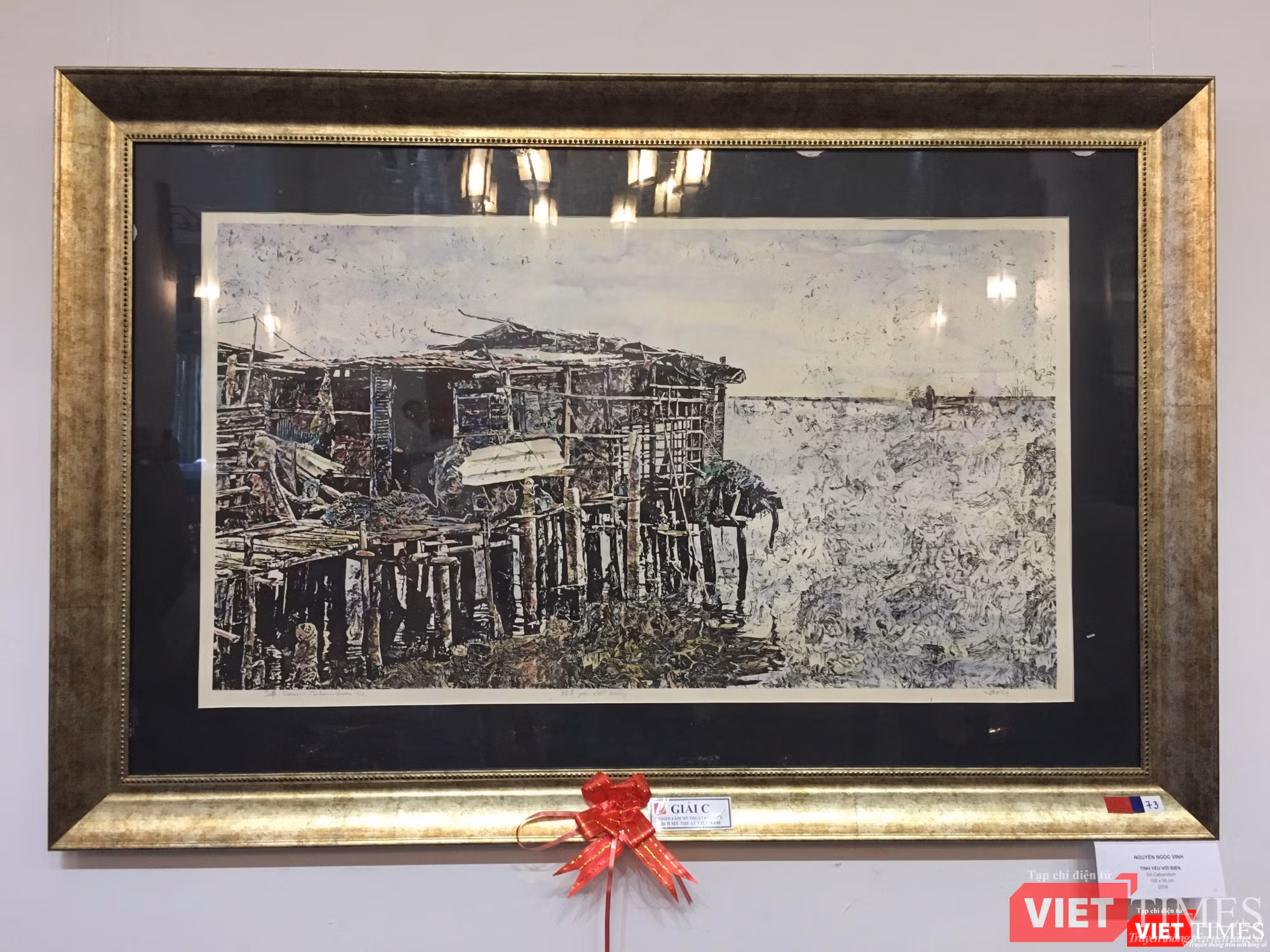 "Tình yêu với biển" - Giải C - Nguyễn Ngọc Vinh "Tình yêu với biển" - Giải C - Nguyễn Ngọc Vinh