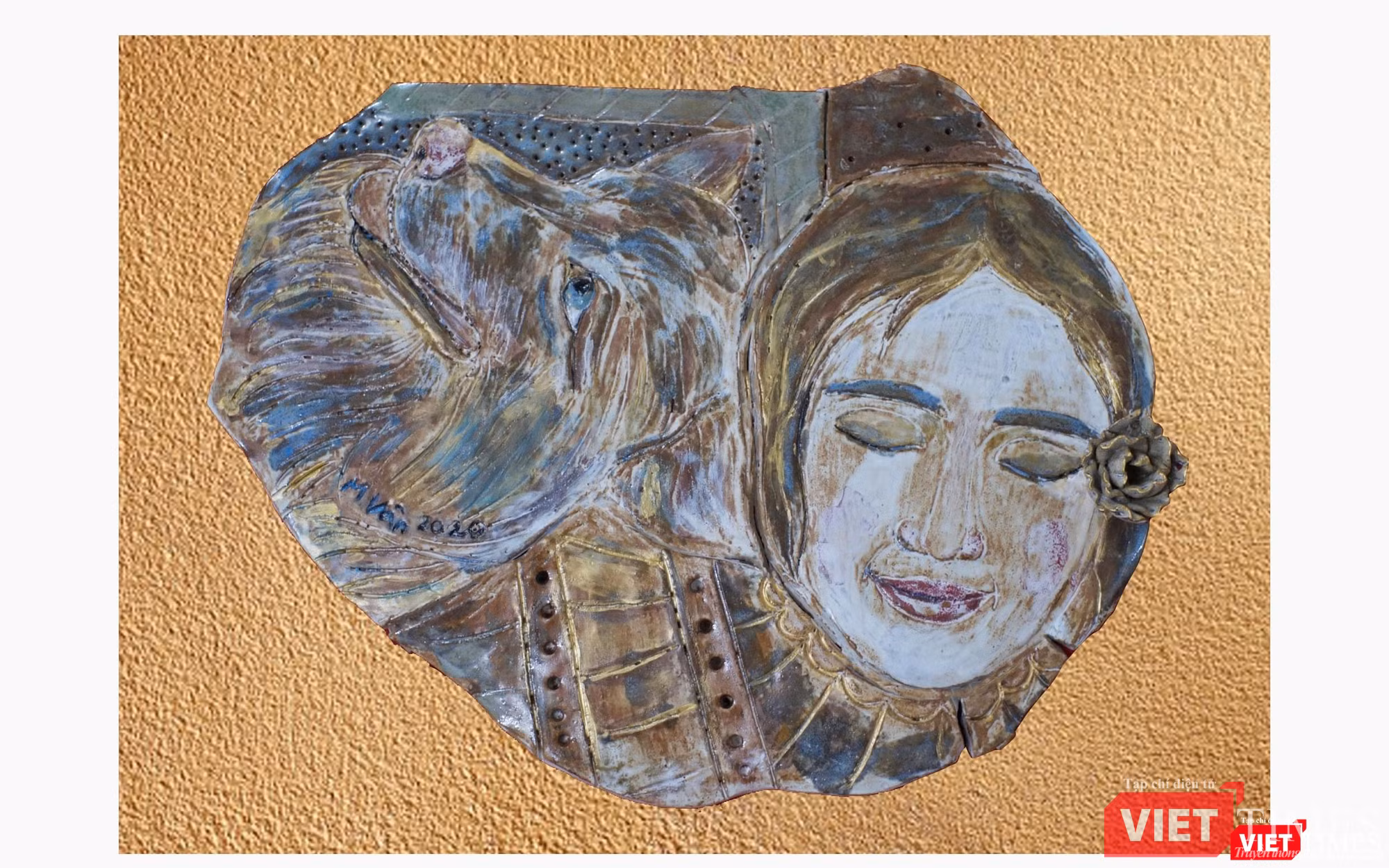 Yêu thương, Gốm, 40x52, họa sĩ Mỹ Vân Yêu thương, Gốm, 40x52, họa sĩ Mỹ Vân