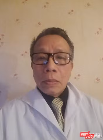 Bài 2: Vaccine COVID-19 của Nga là “món hàng thương mại” hay “quân bài chính trị”? ảnh 1 BS Phạm Chí Kiên từng làm việc tại BV Ung Bướu TP.HCM 25 năm, nay đang sống tại Pháp