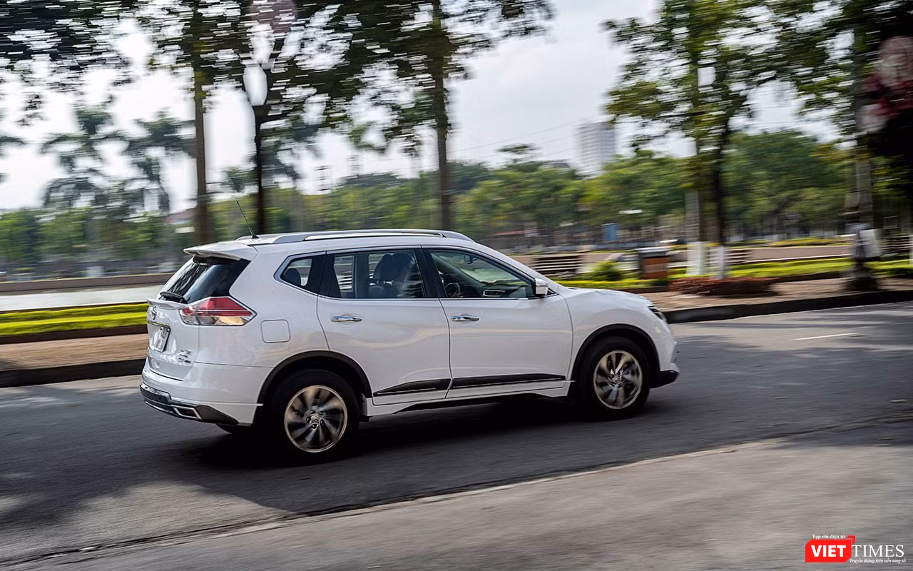 Khả năng tăng tốc và cách âm không phải thế mạnh của Nissan X-Trail V-Series. Khả năng tăng tốc và cách âm không phải thế mạnh của Nissan X-Trail V-Series.