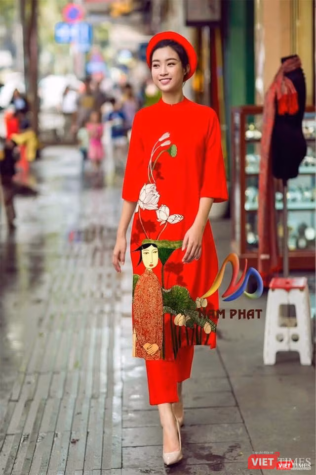 Đơn vị kinh doanh "vô tư" xài "chùa" sở hữu trí tuệ của họa sĩ Bùi Trọng Dư, in lên áo dài bán ngoài thị trường Đơn vị kinh doanh "vô tư" xài "chùa" sở hữu trí tuệ của họa sĩ Bùi Trọng Dư, in lên áo dài bán ngoài thị trường