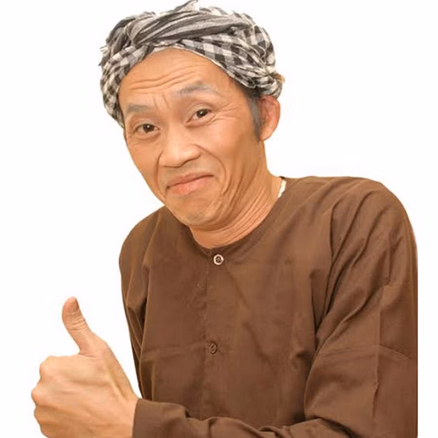 Nghệ sĩ Hoài Linh nổi bật trên sân khấu nhưng vẫn giữ cá tính Quảng giản dị Nghệ sĩ Hoài Linh nổi bật trên sân khấu nhưng vẫn giữ cá tính Quảng giản dị