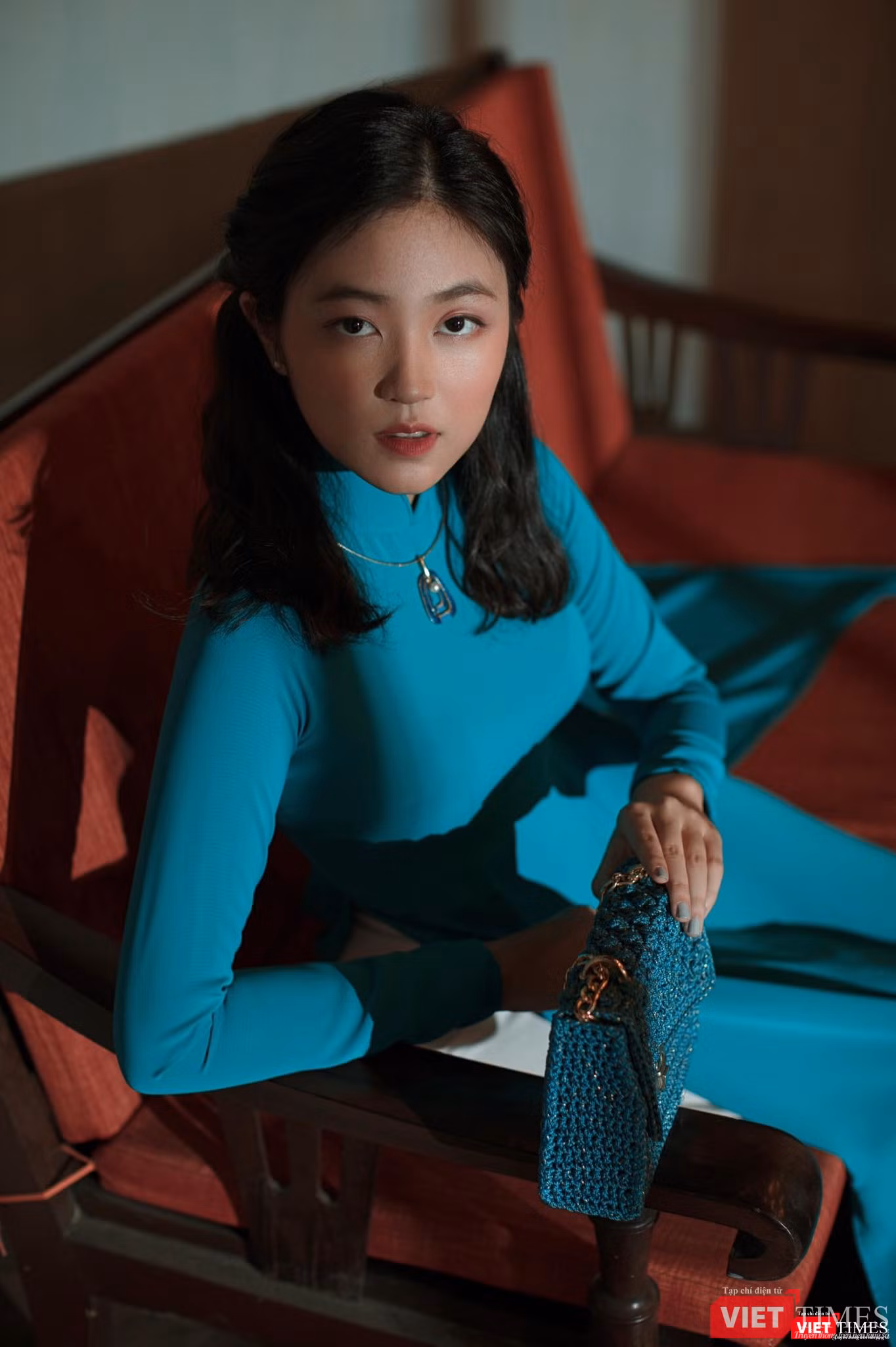 Sở hữu gương mặt đầy chất điện ảnh, Bảo Nguyên lột tả nét đẹp kín đáo, dịu dàng, quyến rũ