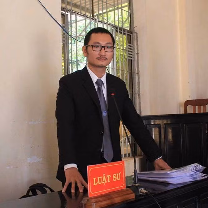 Hành vi của ông Nguyễn Hữu Linh đủ yếu tố cấu thành tội dâm ô để bị khởi tố ảnh 1 Hành vi của ông Nguyễn Hữu Linh đủ yếu tố cấu thành tội dâm ô để bị khởi tố ảnh 1