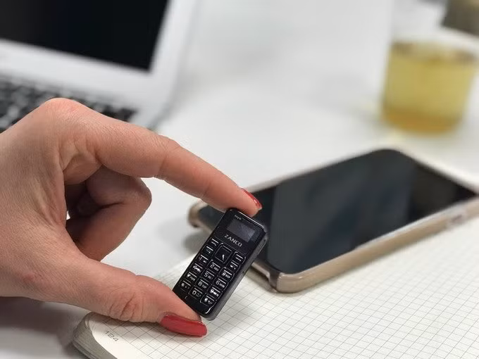 Chiếc điện thoại nhỏ nhất thế giới nhỏ cỡ nào ảnh 10