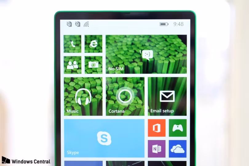 Chiêm ngưỡng smartphone viền siêu mỏng "suýt ra mắt" của Microsoft ảnh 3