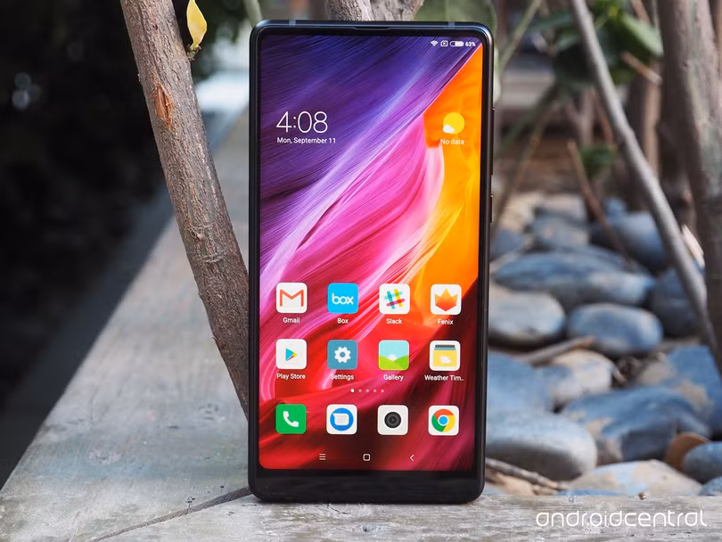 Xiaomi Mi MIX 2 (ảnh: Android Central)
