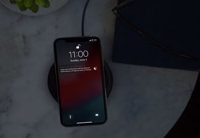 Một tính năng khác cho phép tắt các thông báo trên iPhone vào ban đêm (Ảnh Apple)
