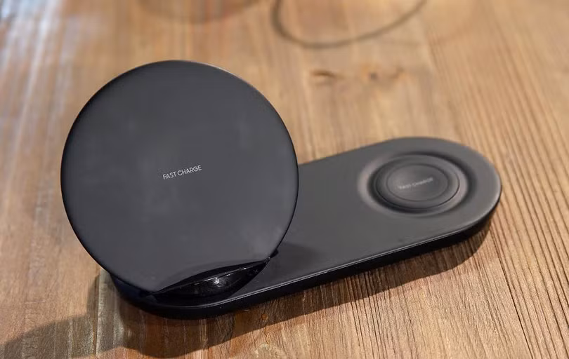 Samsung Duo (ảnh: SlashGear)