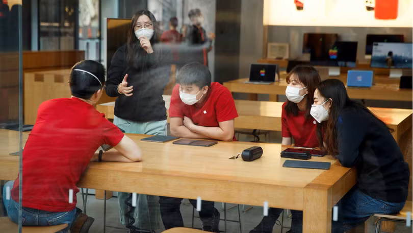 Nhiều cửa hàng của Apple, Google tại Trung Quốc đã đóng cửa (ảnh France 24)