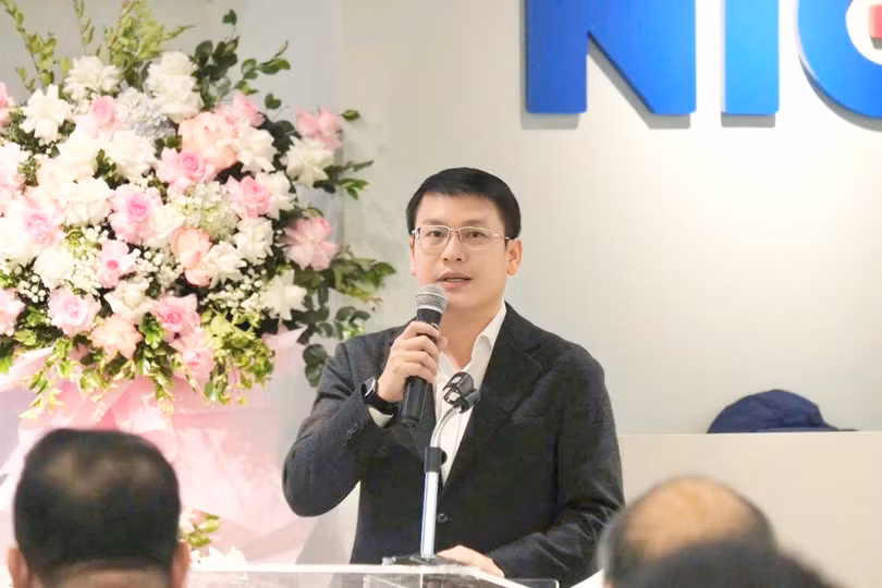 Ông Vũ Kiêm Văn - Phó Chủ tịch, Tổng Thư ký Hội Truyền thông số Việt Nam phát biểu tại Lễ Khai giảng Chương trình.jpeg