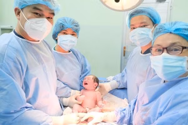 Công dân nhí được sinh ra đầu năm Nhâm Dần 2022 (ảnh PLO) Công dân nhí được sinh ra đầu năm Nhâm Dần 2022 (ảnh PLO)
